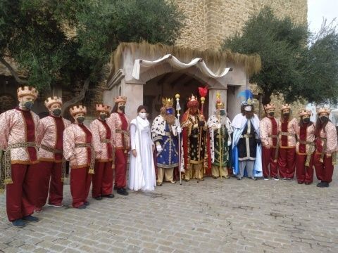 Sus Majestades con los pajes