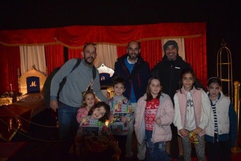 Visitantes en los dormitorios reales del centro educativo Pilar Varo