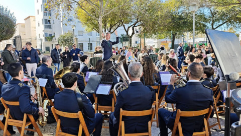 El Ayuntamiento renueva su compromiso con la banda de m&uacute;sica "Enrique Gal&aacute;n"