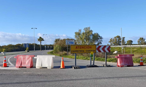 La Junta anuncia que "actuar&aacute; de emergencia" en la A-2075 tras el hundimiento de la carretera