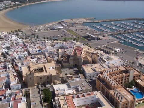 Vista a&eacute;rea del conjunto hist&oacute;rico de Rota