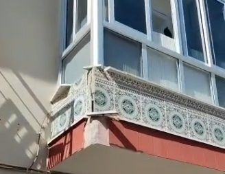 Uno de los balcones afectado