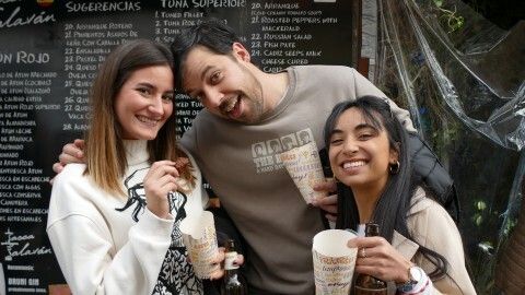 Chicharrones gratis en la Chicharroná Popular
