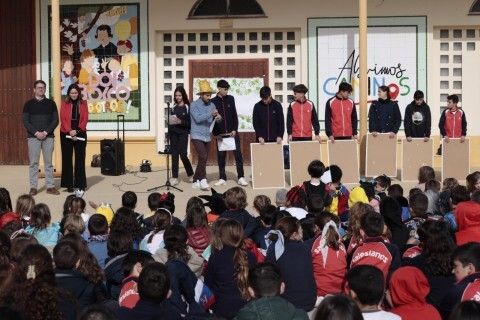 Alumnos de los Salesianos en su celebración del 28F