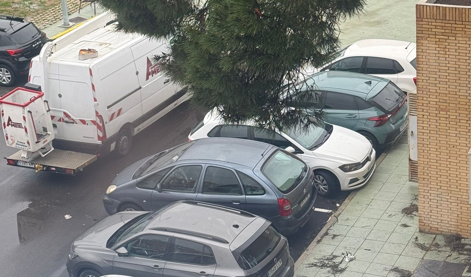 Continuos e intermitentes cortes de luz afectan desde hace d&iacute;as a vecinos de las 512 y entorno