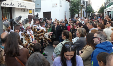 Chicharron&aacute;, Tromper&aacute;, Filet&aacute; y el preg&oacute;n del Cuarteto del Gago inician el Carnaval de Rota 2026