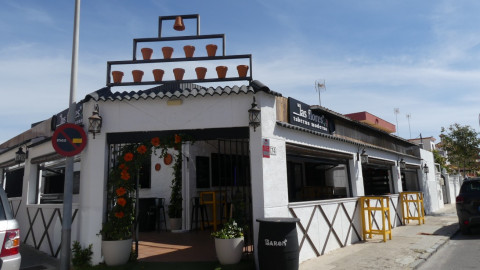 Se busca personal para la reapertura de la taberna "Las flores" en su segunda temporada