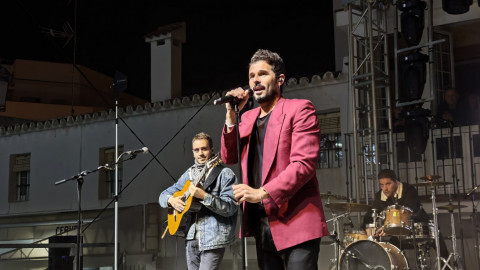 Anto&ntilde;ito Molina ya est&aacute; en Chile para su participaci&oacute;n en el festival internacional "Vi&ntilde;a del Mar"