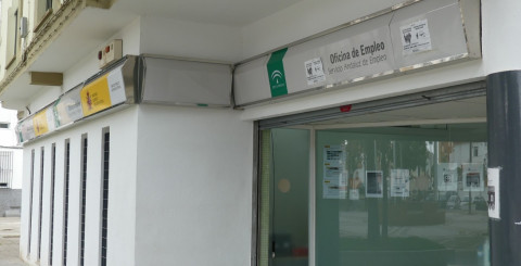 Enero deja una cifra de parados levemente superior a diciembre