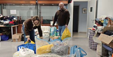 Los rote&ntilde;os muestran su solidaridad con donaciones para los afectados por el temporal en Grazalema