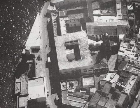 Vista a&eacute;rea del conjunto mercedario pr&aacute;cticamente destruido