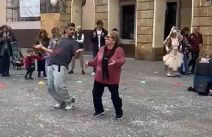 Antonia bailando en C&aacute;diz