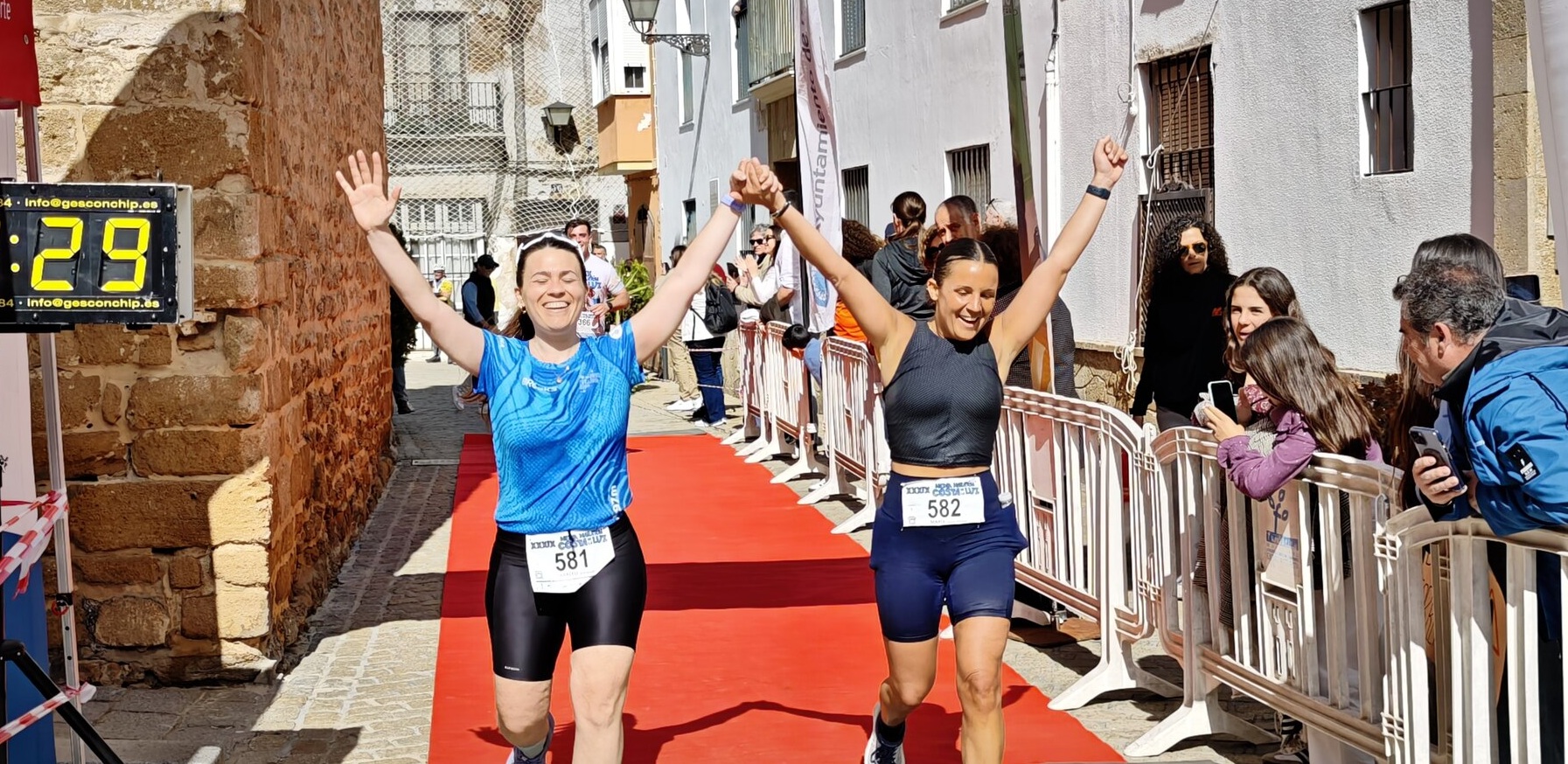 La Media Marat&oacute;n "Costa de la luz" cumpli&oacute; sus 39 ediciones con r&eacute;cord de participaci&oacute;n y buen ambiente