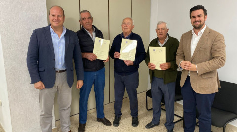 Fin a d&eacute;cadas de espera: propietarios de las parcelas agrarias de colonizaci&oacute;n firman las escrituras de regularizaci&oacute;n