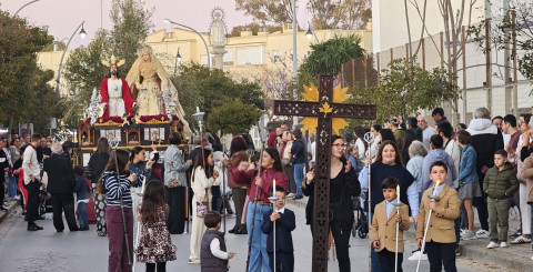 S&aacute;bado de Pasi&oacute;n en la barriada San Antonio con Jes&uacute;s de la Redenci&oacute;n y la Estrella de San Antonio