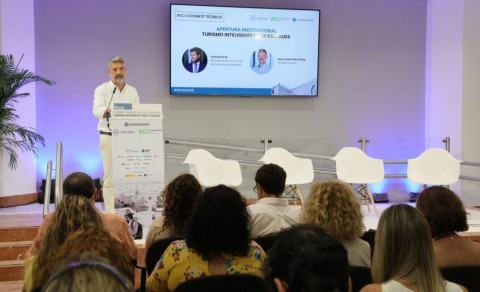 La IA y nuevas tecnolog&iacute;as aplicadas a la gesti&oacute;n municipal vuelven a poner a Rota en el centro