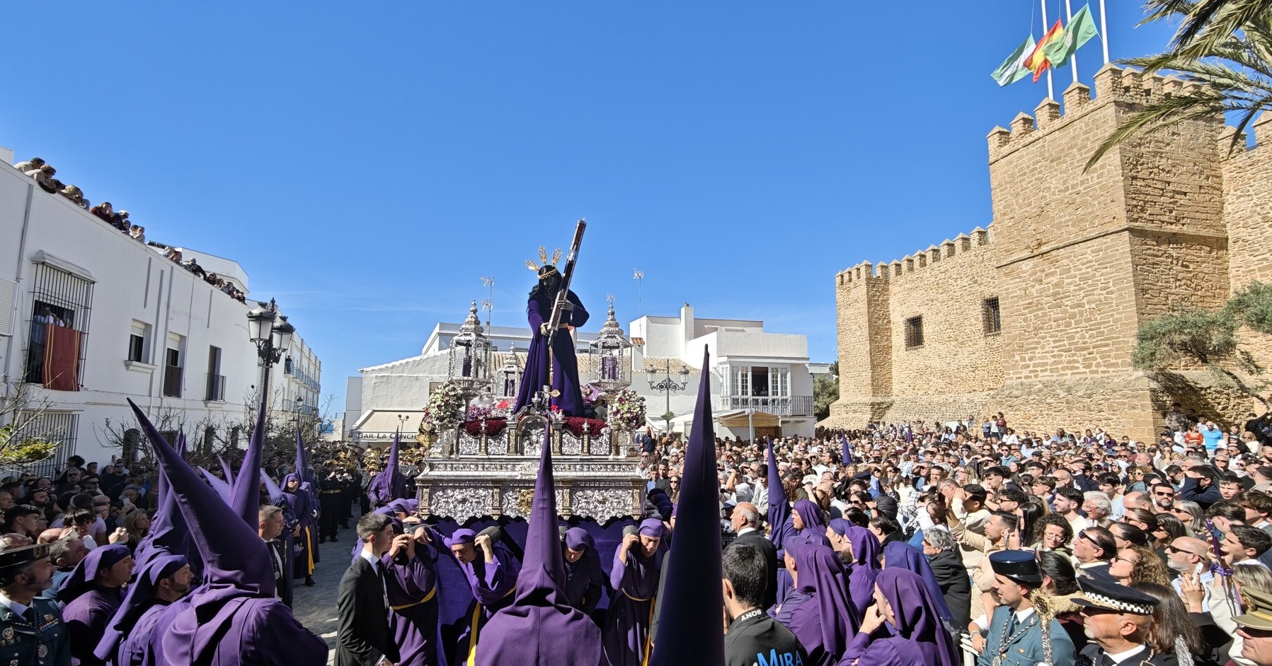 Rota vive una Madrug&aacute; de reencuentro con el Se&ntilde;or de Rota y Amargura