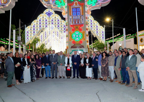 Un 1.641.853 puntos led alumbran desde hoy la Feria de Primavera de Rota 2026