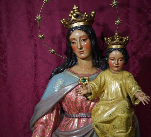 La primera talla de Mar&iacute;a Auxiliadora que lleg&oacute; a Rota procesionar&aacute; este a&ntilde;o de manos de las Salesianas