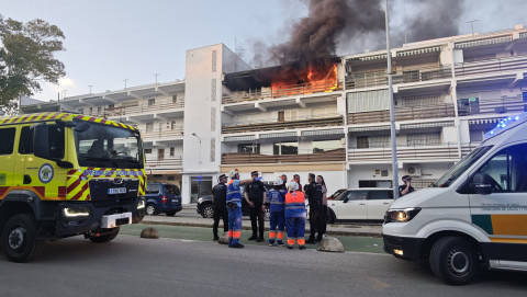 Fallece una persona en un incendio de una vivienda de la avenida de la Diputaci&oacute;n