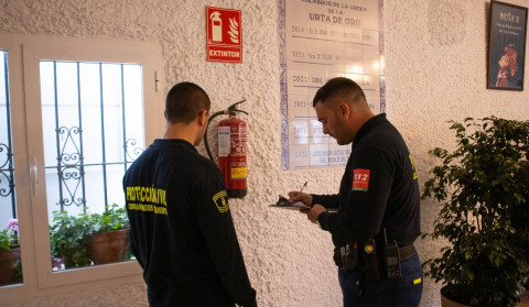 Protecci&oacute;n Civil supervisa las medidas b&aacute;sicas de seguridad en las casetas de feria