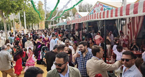 Los rote&ntilde;os encaran la recta final de la 83&ordf; Feria de Primavera tras un s&aacute;bado de lleno en el real
