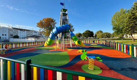 El parque infantil de la avenida de la P&oacute;lvora abrir&aacute; en breve totalmente renovado