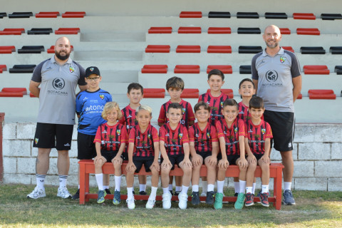 La U.D. Rote&ntilde;a pone fin a la temporada 2025/26 con un reconocimiento a todos sus jugadores
