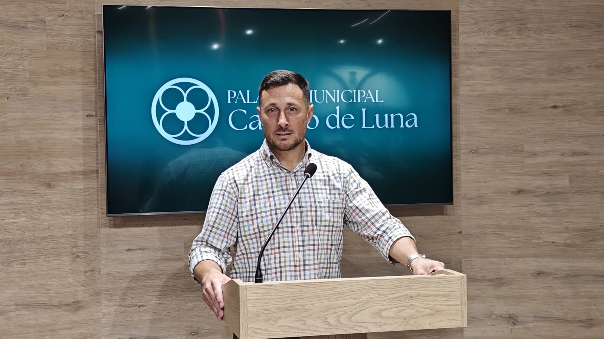 El delegado de Limpieza asegura que el problema de la basura "est&aacute; solucionado"