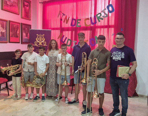 La escuela de la banda del Nazareno clausura el curso con la exhibici&oacute;n de los alumnos