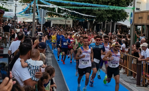 El r&eacute;cord de participantes en la XV Carrera de San Juan se dej&oacute; notar con ambientazo previo a las hogueras