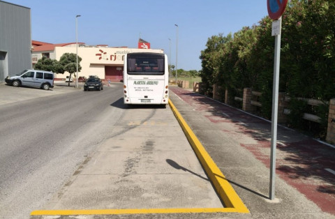 Rote&ntilde;os Unidos se fija en la "incorrecta" se&ntilde;alizaci&oacute;n del nuevo aparcamiento para veh&iacute;culos pesados en el pol&iacute;gono y propone su traslado