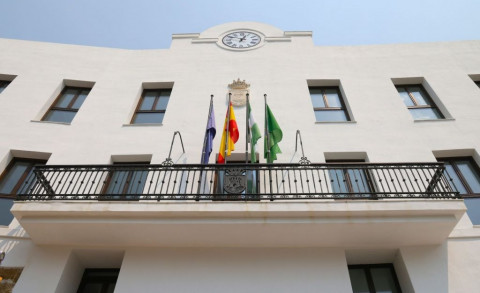 El rehabilitado edificio de plaza de Espa&ntilde;a va recuperando vida y Gesti&oacute;n Tributaria ya atiende desde ah&iacute;
