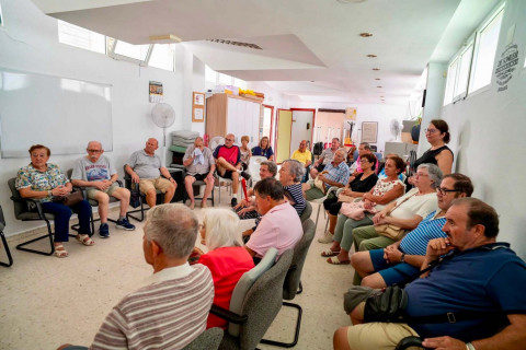 El Ayuntamiento se re&uacute;ne con AFEPA y destaca la labor de apoyo a enfermos de p&aacute;rkinson y familiares