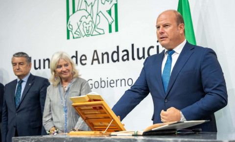 &Oacute;scar Curtido toma posesi&oacute;n como delegado territorial de la Junta y Antonio Sanz cita a Rota entre los proyectos de futuro del gobierno andaluz