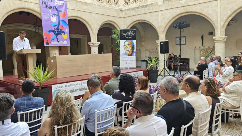 "Escribo para habitar en aquel ni&ntilde;o que fui": Jos&eacute; Antonio Lucero inaugura con un &iacute;ntimo preg&oacute;n la V Feria del Libro de Rota