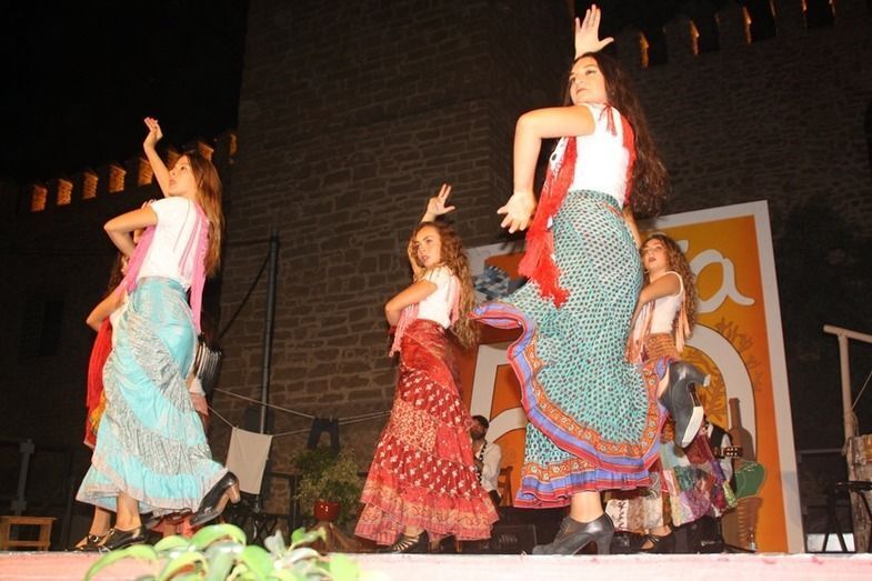 El espectáculo contó con artistas de todas las edades