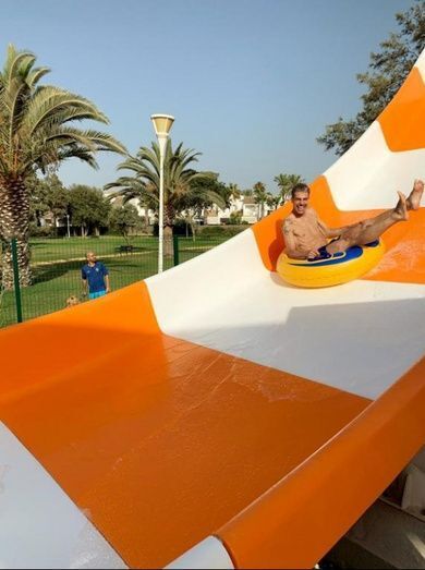 Una de las resbaletas del nuevo parque acuático