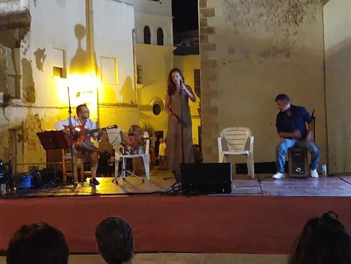 Actuación de Carolina Pacheco