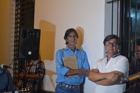 Benjamín Prado junto al presidente del Foro Plural de la Merced