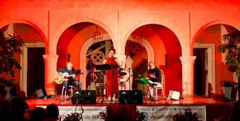 Jazz Chamber clausur&oacute; el ciclo de jazz del Verano Cultural con su propuesta de fusi&oacute;n barroca en el Castillo de Luna