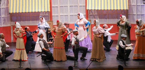 La zarzuela vuelve a triunfar en Rota con 'El Barbero de Sevilla' y 'La Verbena de la Paloma'