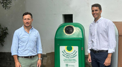 El casco hist&oacute;rico estrena nuevos cubrecubos de vidrio en un a&ntilde;o de r&eacute;cord para el reciclaje en Rota