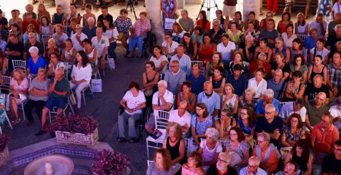 La fil&oacute;loga Lola Pons protagoniza este lunes la quinta edici&oacute;n del Aula de Literatura de Rota