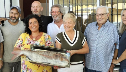 El Club N&aacute;utico dona por tercer a&ntilde;o consecutivo la mayor urta de su concurso a la Residencia de Ancianos