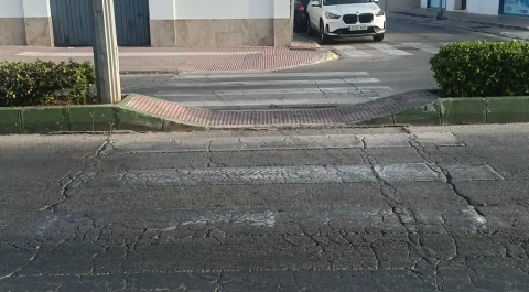 Familiares de una v&iacute;ctima de atropello en Rota exigen que el Ayuntamiento cumpla las mejoras en pasos de peatones prometidas