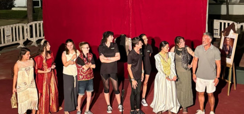 La Semana de Teatro Joven se despide esta noche en el parque de El Mayeto con la obra 'Cumpleaos Fe...&iquest;Otra vez?''