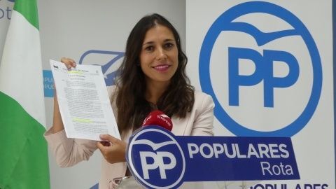 Auxiliadora Izquierdo muestra la resoluci&oacute;n sobre el cambio de condiciones