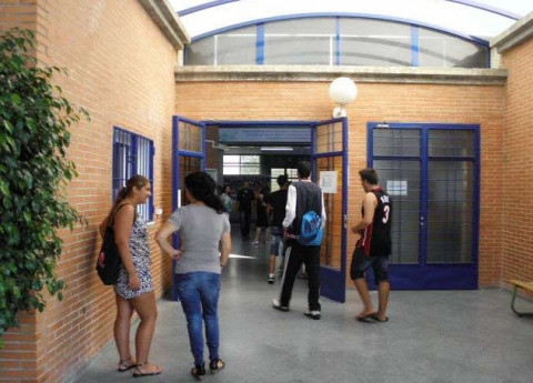 Un total de 2.035 alumnos de Secundaria, Bachillerato y Ciclos vuelven hoy a las aulas