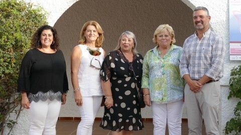 Algunas de las damas de 1971, las primeras